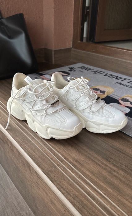 Adidasi Steve Madden 39