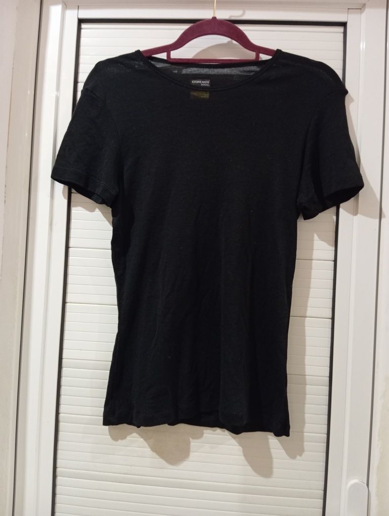 Icebreaker, Wolford, Ermenegildo Zegna, arkteryx