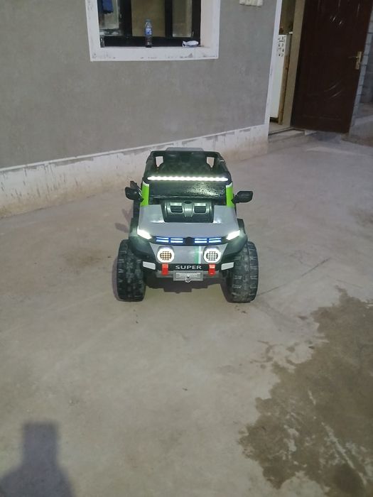 Jeep detiskiy mashina