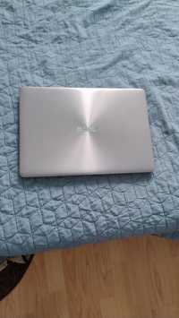 Laptop Assus Ultra book  310u