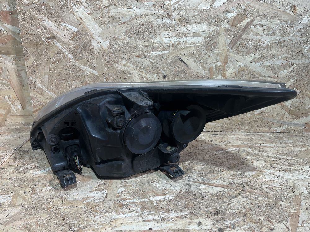 Far/Faruri Ford Focus 2 MK2 Facelift 2011