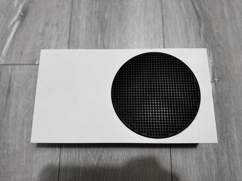 Xbox Series S impecabil + 1 controller original