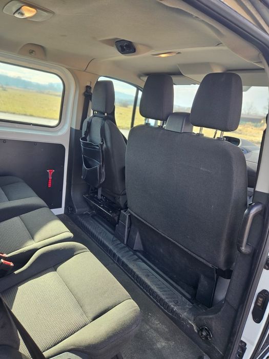 Ford transit custom 2.2Tdci 8+1