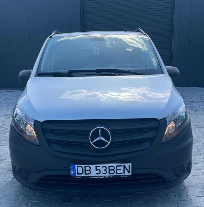 Mercedes Benz Vito 8+1 locuri