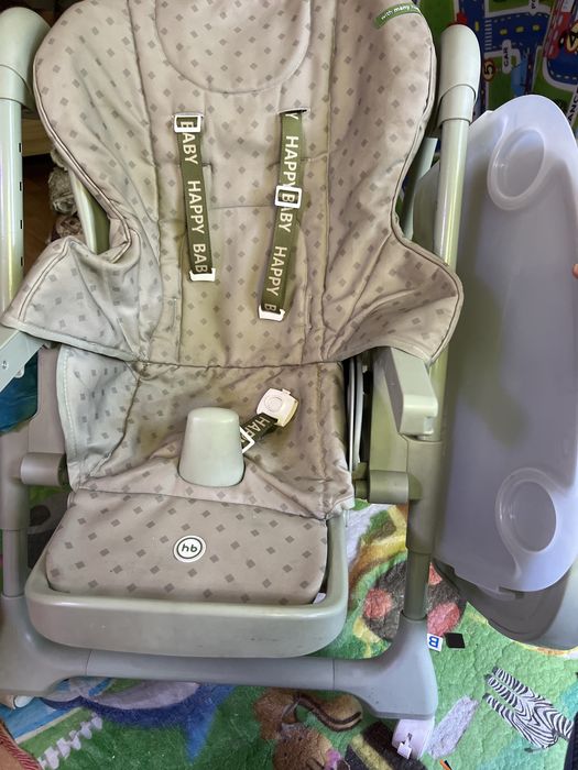 Универсальный детский стульчик Happy Baby HB с велосипедом в подарок