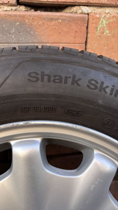 Джанти с  летни гуми за Mercedes 15 5x112