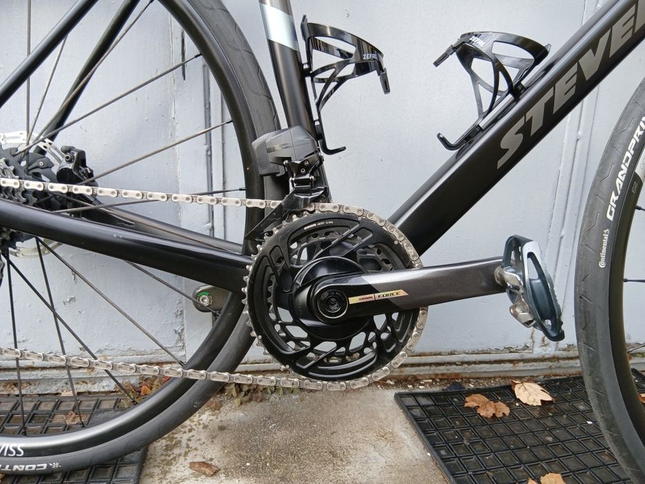 Cursiera Carbon 2 x 12 viteze Sram Force AXS an 2025