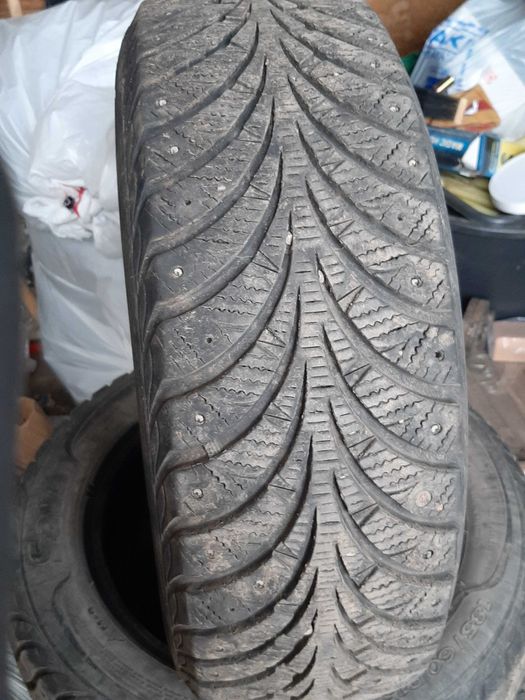 Шины зимние 185/60 15R