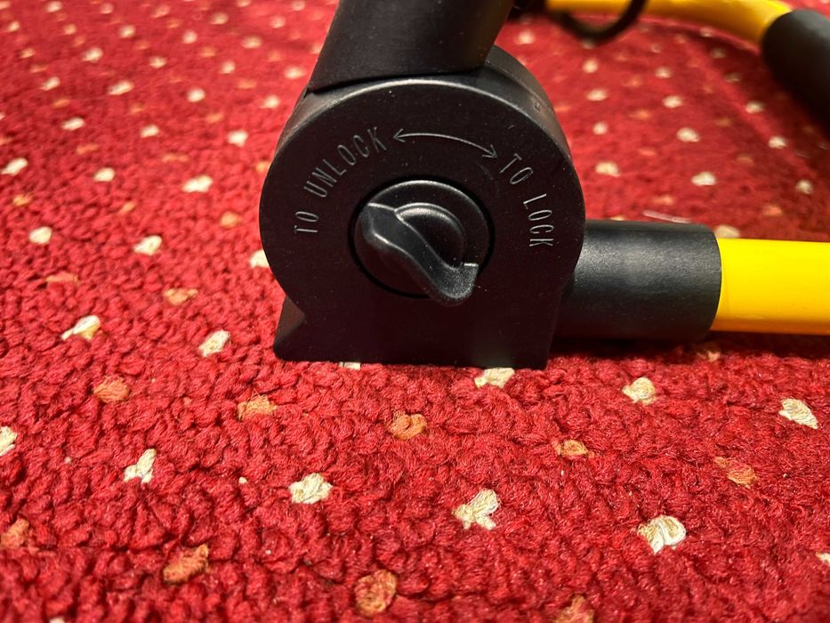 Lampa proiector LED cu suport reglabil si maner