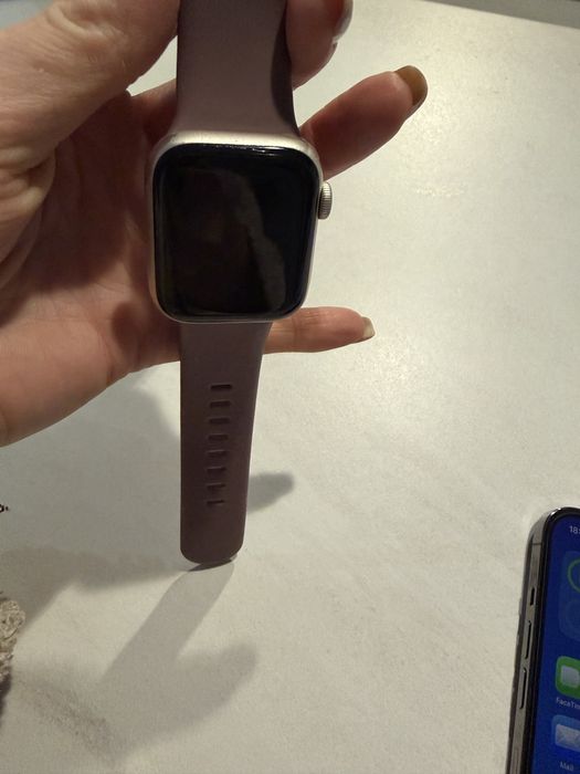 Set Apple : iphone 13 pro 256 Black , AirPods 3 si Apple Watch SE 2024