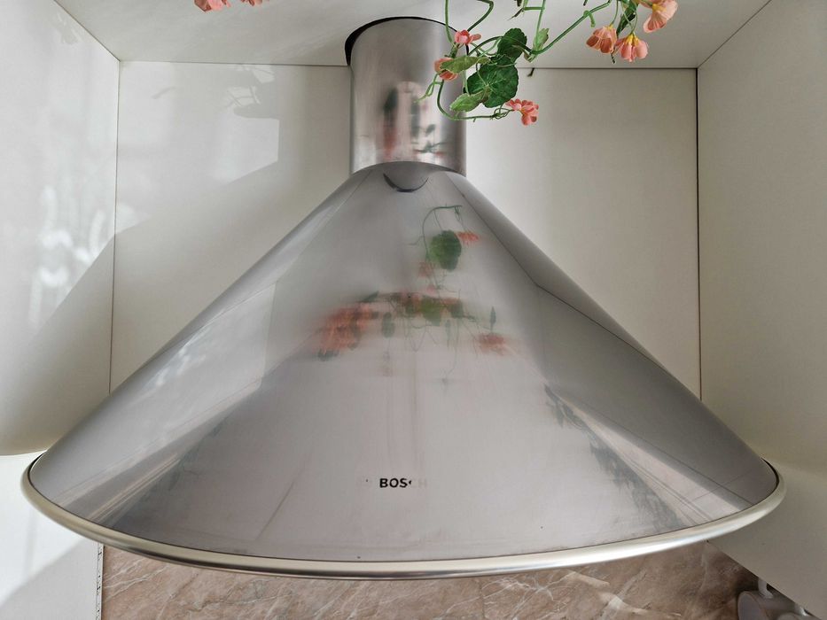 Абсорбатор BOSH инокс 90см