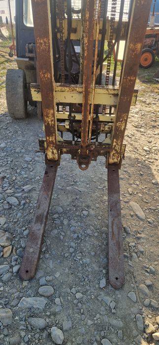 Stivuitor pentru tractor