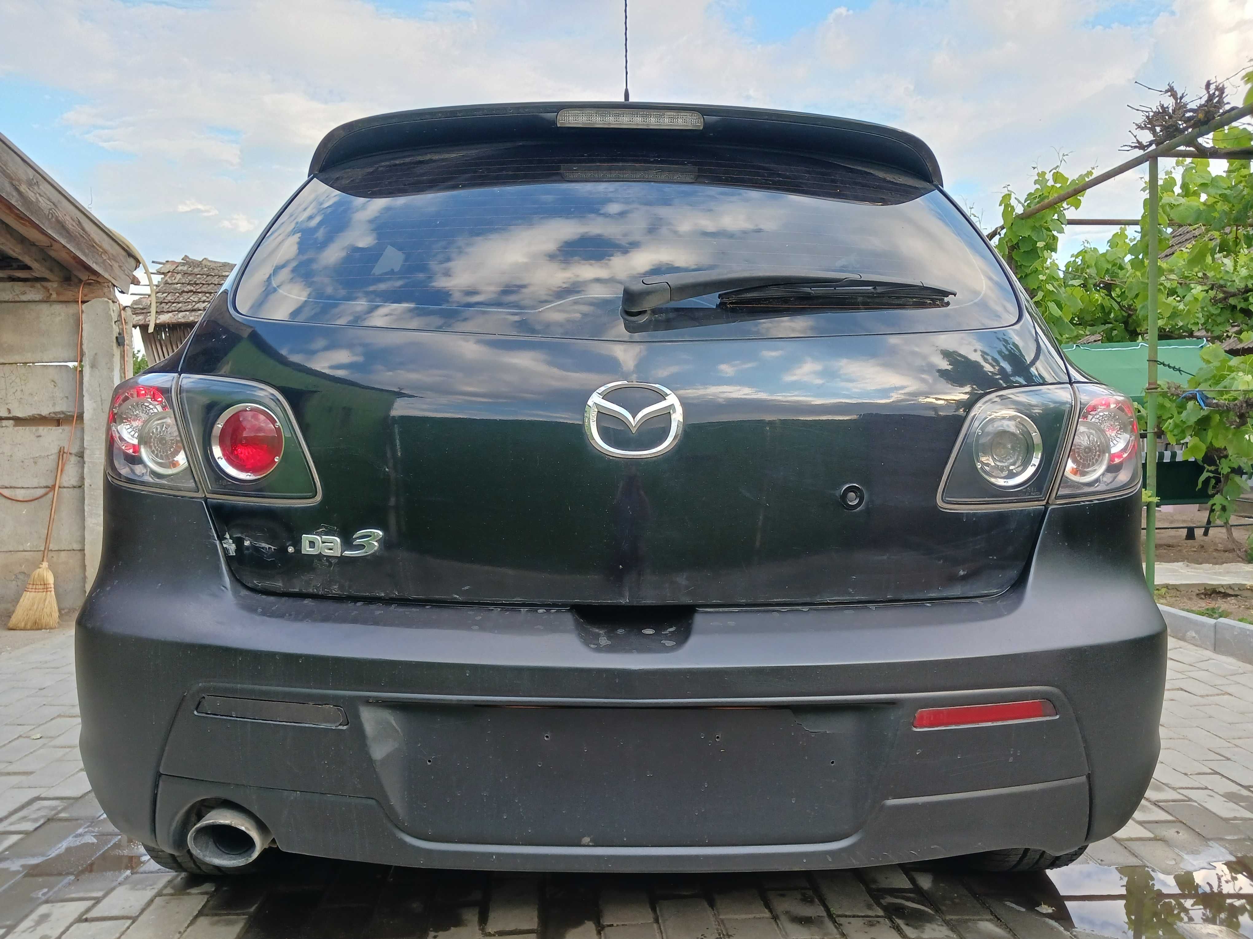 Vănd Mazda ,3 recent adusă