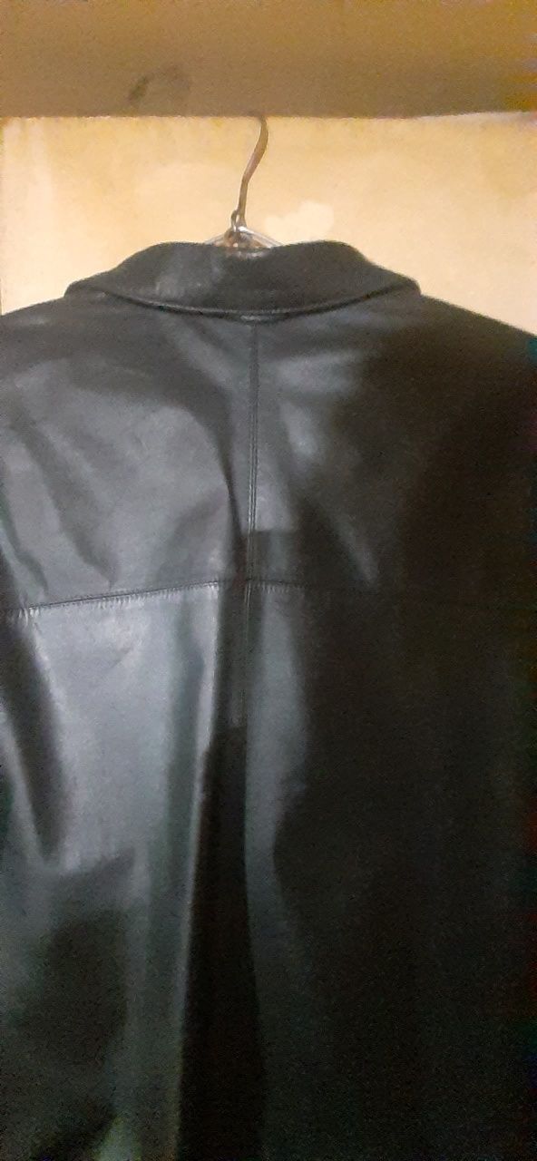Scurtă piele Pierre Cardin originală Franța