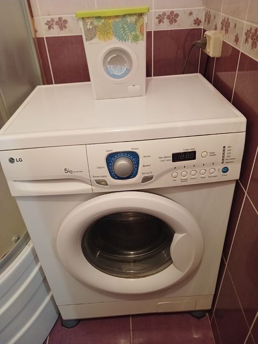 Продам стиральную машину