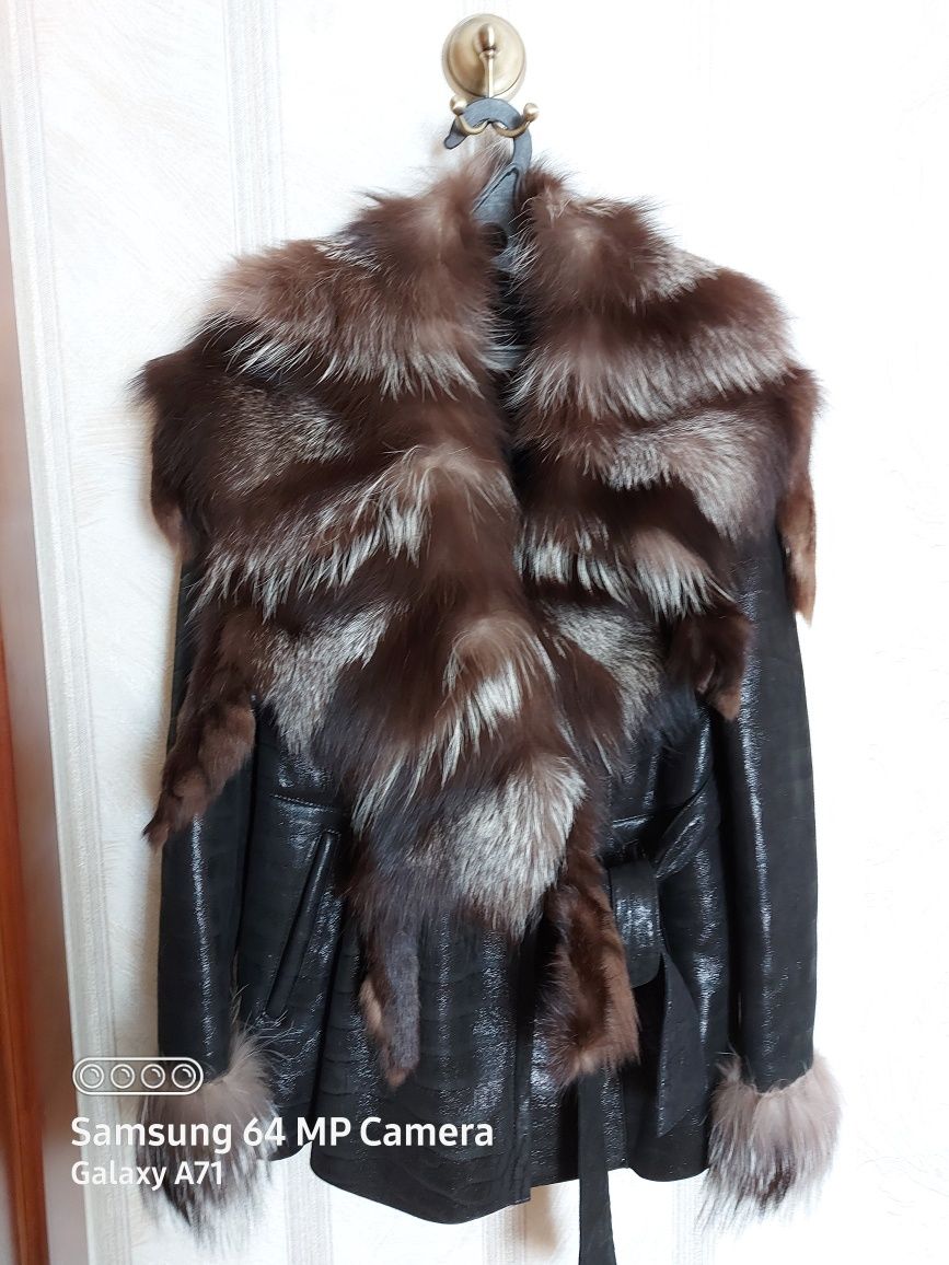 Новая натуральная дубленка, куртка  44-46, М размер.  Отличный подарок