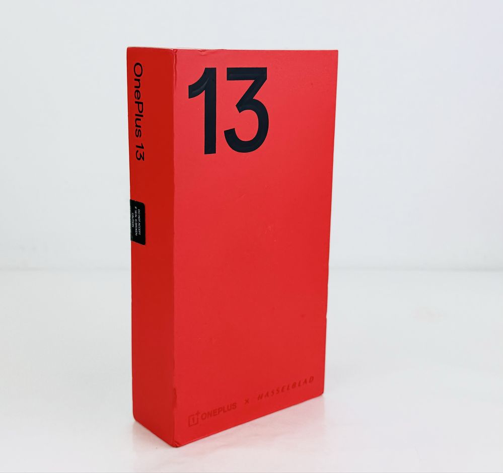 НОВ! OnePlus 13 5G 16RAM 512GB Black Eclipse Гаранция