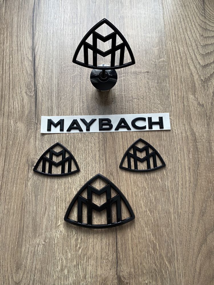 Set Embleme Scris Logo Spate Aripi Superioare Mercedes Maybach Negre