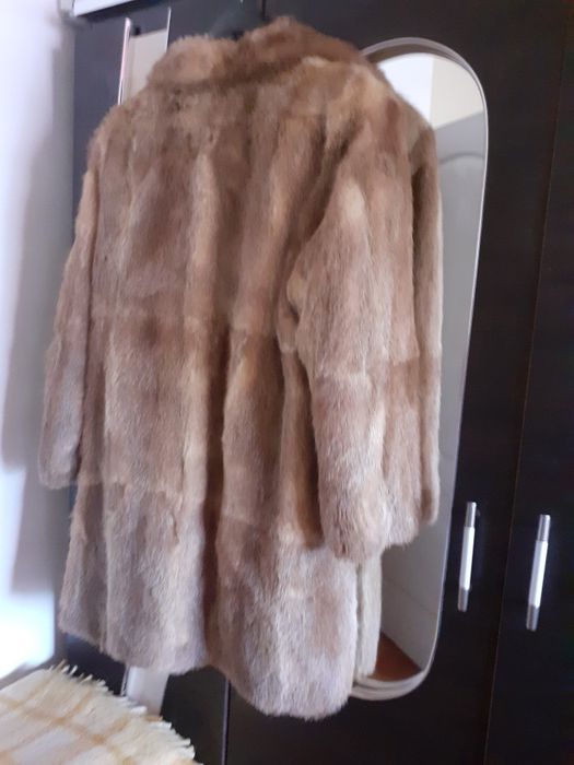 Haina blana dama