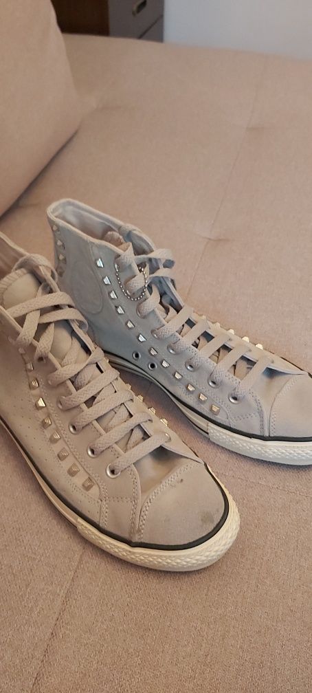 Converse 43 cu tinte piele intoarsa gri noi