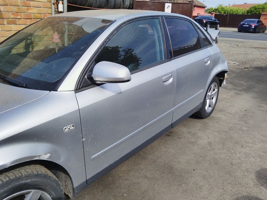 Usa/usi stanga/dreapta Audi A4 B6 sedan an 2001-2005