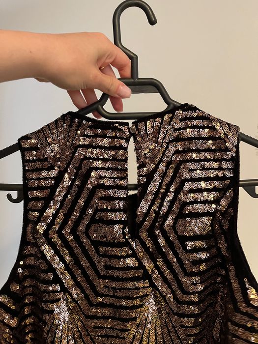 Rochie paiete roze scurta