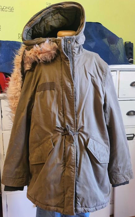 Geaca Parka firma Zara marimea 152
