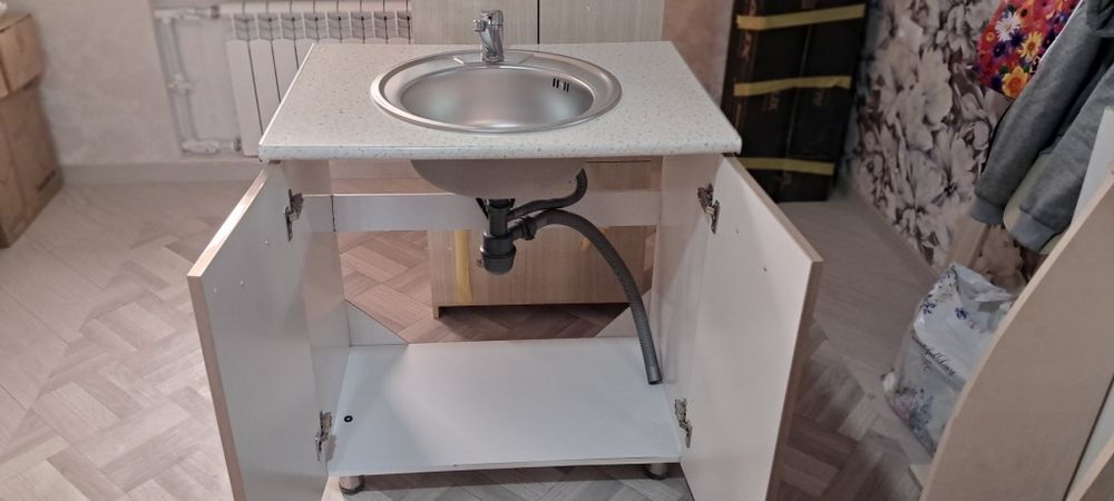 Продаётся кухонный шкаф