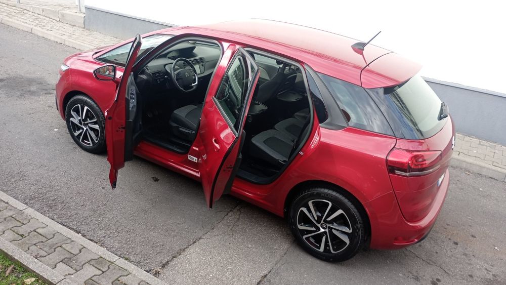 Citroen C4 Picasso SpaceTourer/ 2020/ 1.5 BlueHdi/ 130 cp/Navi/ Led