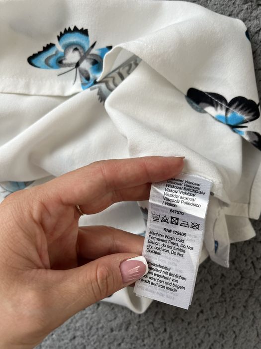 Maieu lung cu fluturi