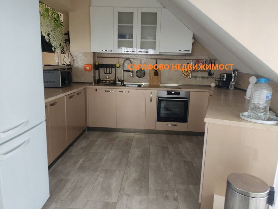 Дава се под наем Многостаен апартамент в Бургас, Сарафово - 240 кв.м за 765 € - Снимка #2