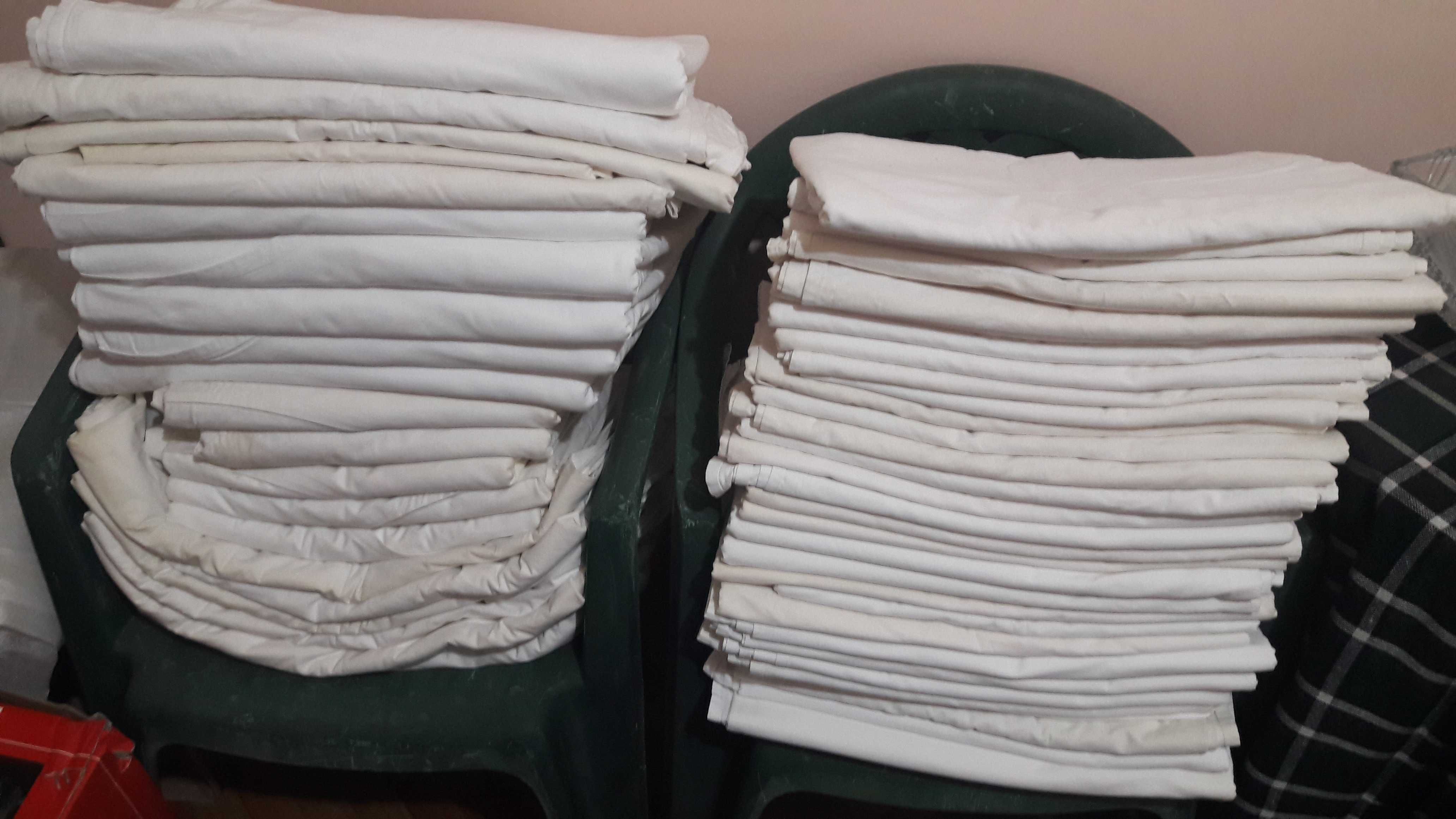 Продавам спално бельо,бяло,100% ХАСЕ. И хавлиени кърпи.