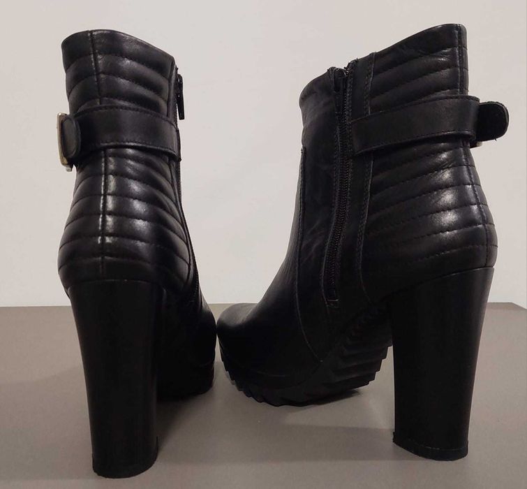 Botine elegante din piele naturală