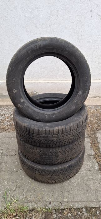 Anvelope 215/65/17 (M+S)