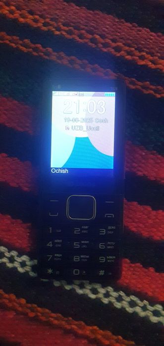 T528 telefon sotiladi.