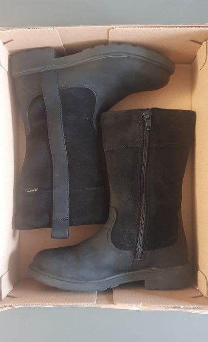 Кожени ботуши Clarks