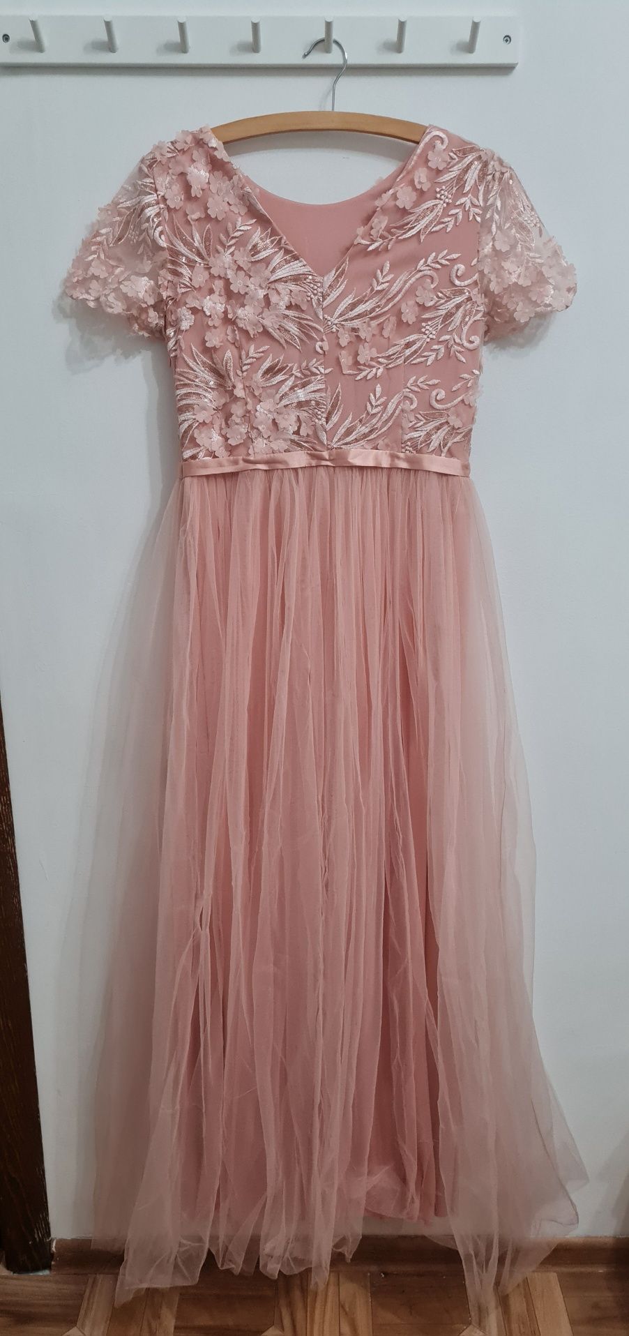 Вечернее розовое платье, выпускной