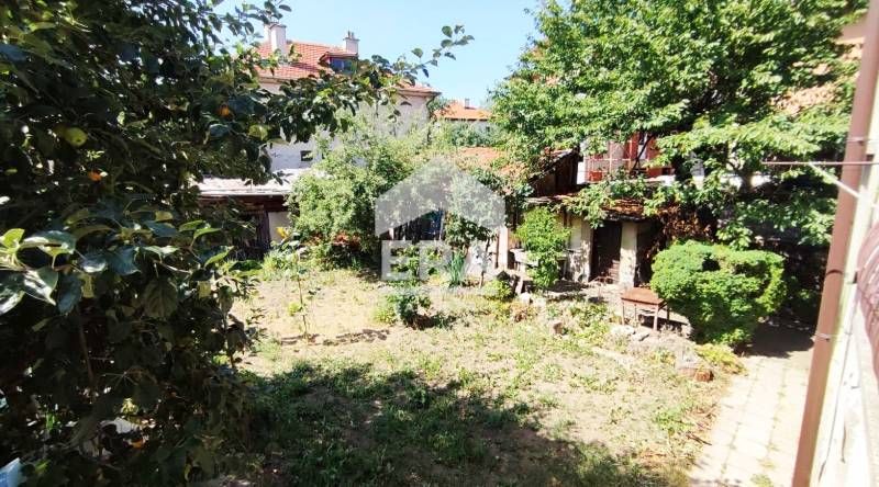 Етаж от къща в гр. Самоков