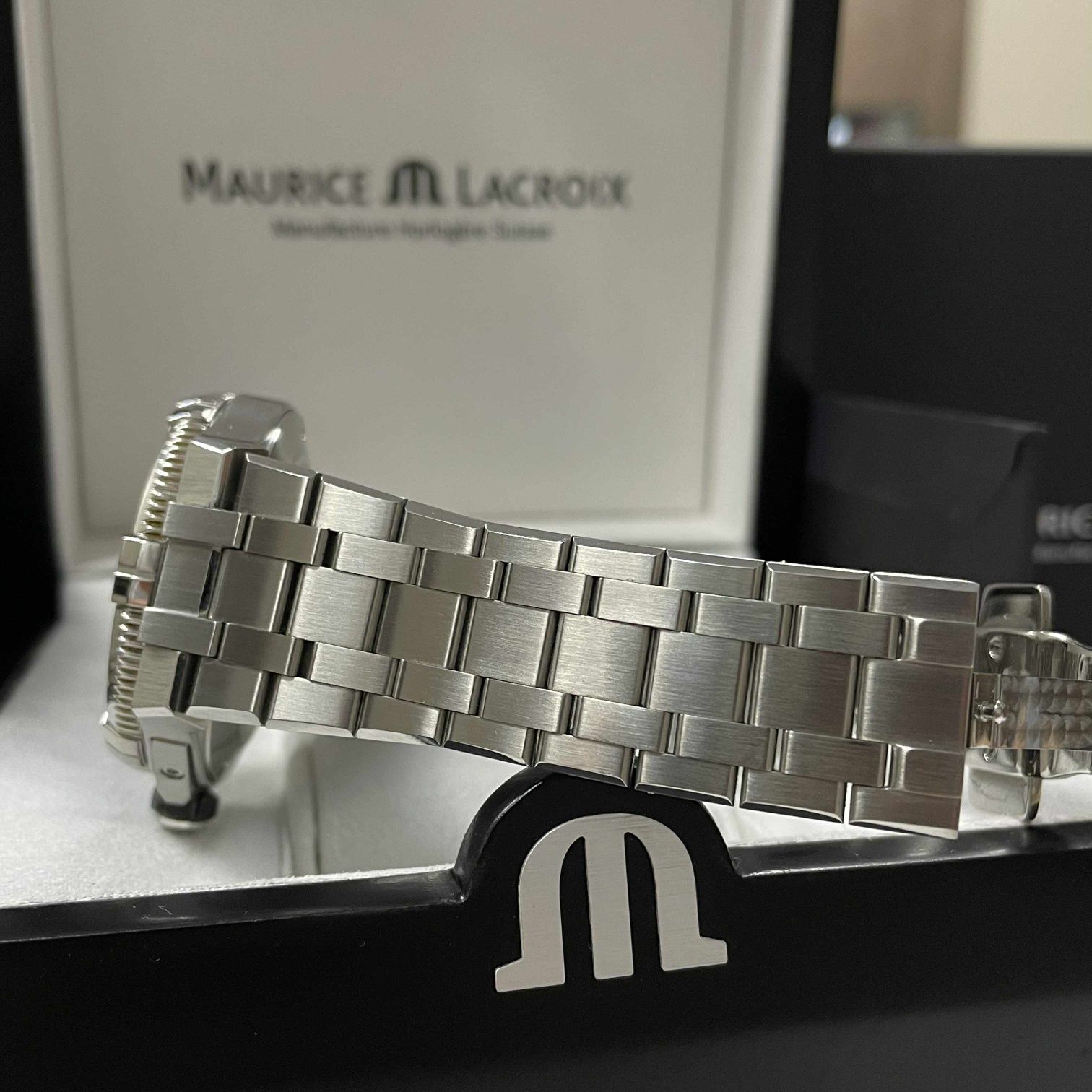 Maurice Lacroix Aikon Venturer Automatic