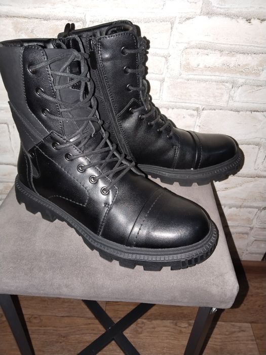 Зимние ботинки р-р 42