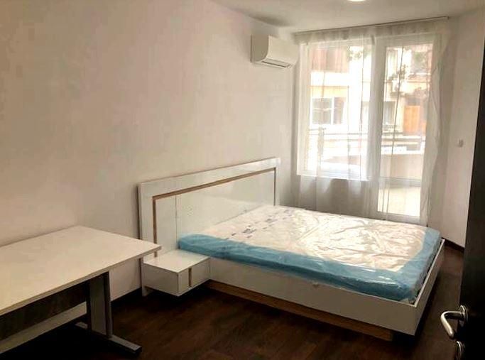 Дава се под наем Двустаен апартамент в Бургас, Лазур - 60 кв.м за 433.5 € - Снимка #3