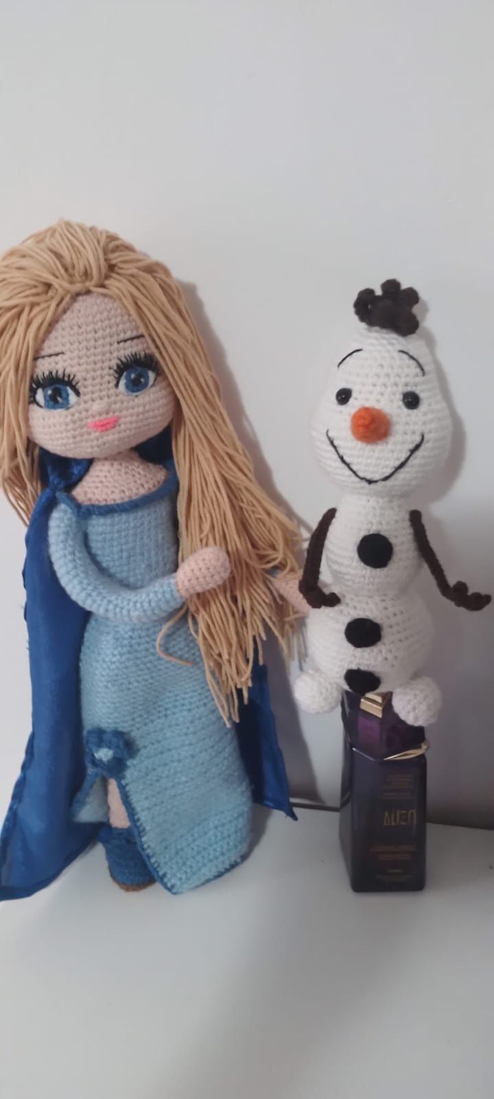 Elsa, Ana si Olaf
