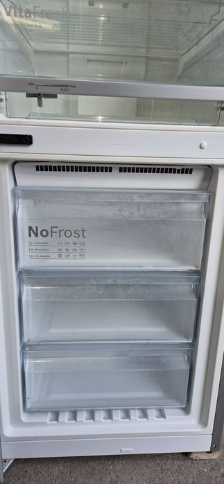 Хладилник с фризер "Bosch" NoFrost,355л.