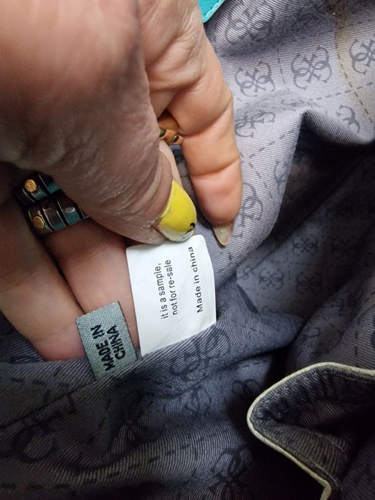 Guess Уникална! Дамска чанта