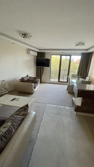 Дава се под наем Двустаен апартамент в Варна, Бриз - 65 кв.м за 700 € - Снимка #3