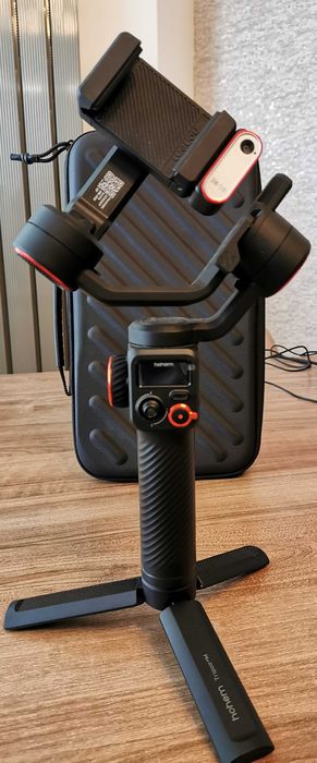 Hohem iSteady M6 – Gimbal cu AI Tracking și lumină LED, ca nou