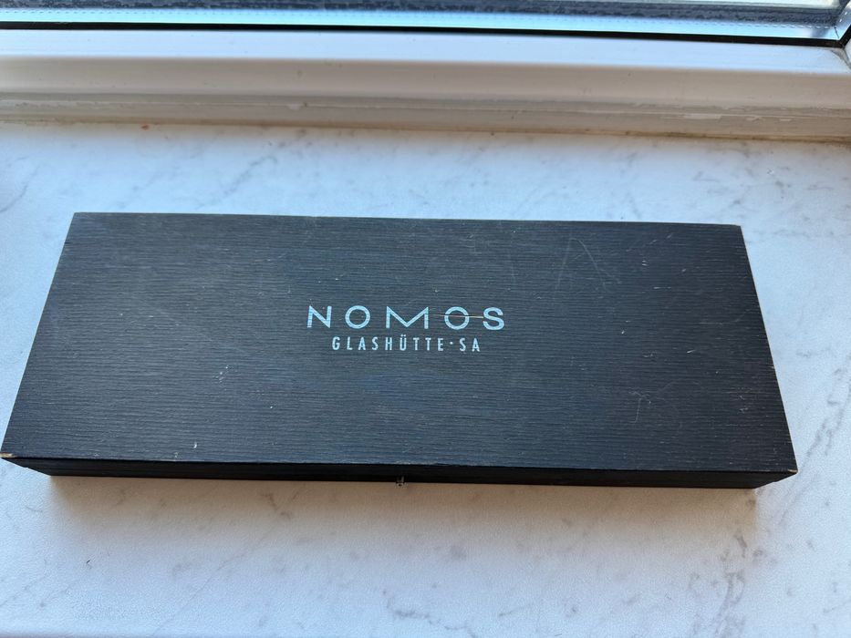 Nomos Tetra 27.5 - referinta 401