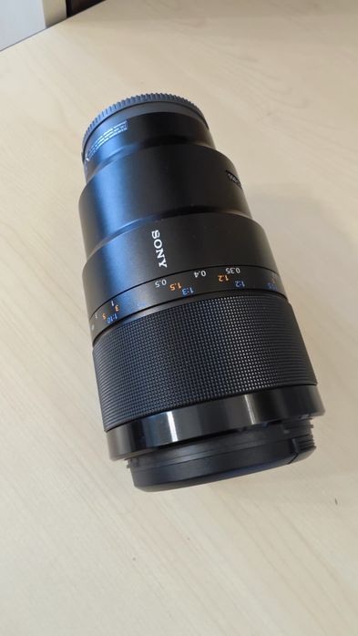 Обектив Sony 90 mm 2.8