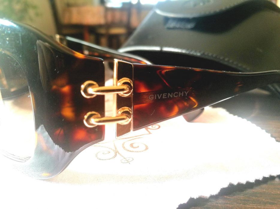 Слънчеви очила GIVENCHY