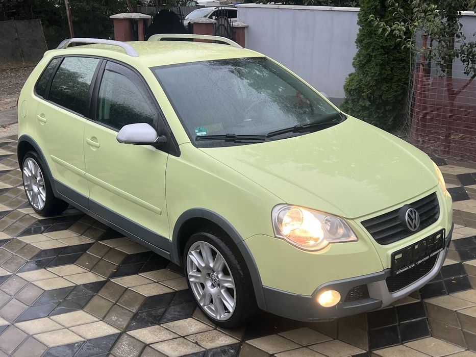 Volkswagen [ vw ] Polo Cross 1.4i 2008